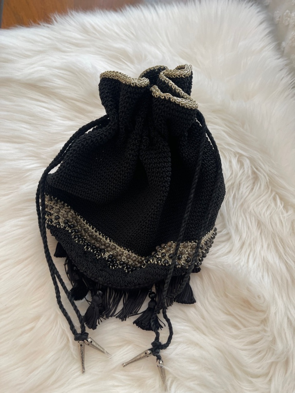 Boho Macramé Black Beaded Fringe Drawstring Satchel / resin bottom - Picture 13 of 13